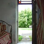 Les Orangeries מלון לוסאק-לה-שאטו