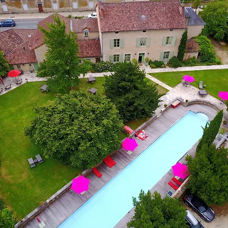 Otel Les Orangeries Lussac-les-Châteaux
