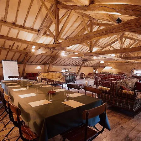 Hotel Les Orangeries Lussac-les-Châteaux