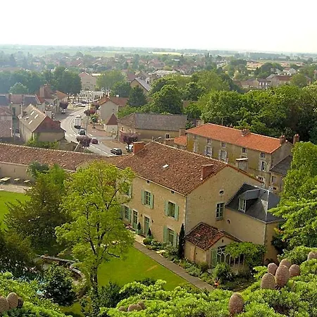 Les Orangeries 3* לוסאק-לה-שאטו