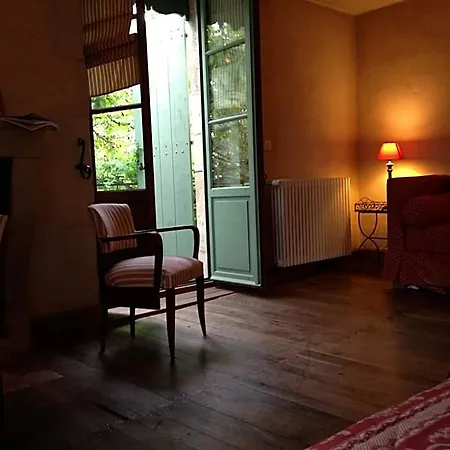 Les Orangeries מלון 3*