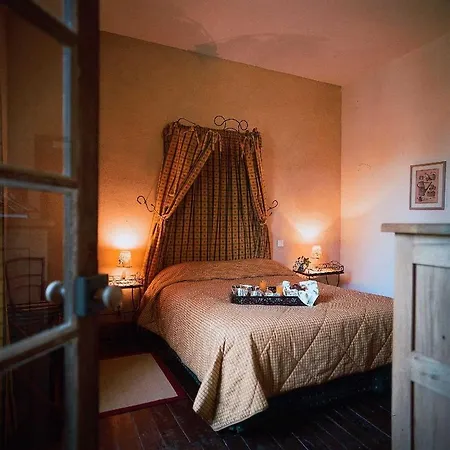 Hotel Les Orangeries Lussac-les-Chateaux