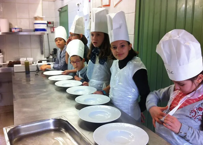 Hotel Les Orangeries Lussac-les-Chateaux