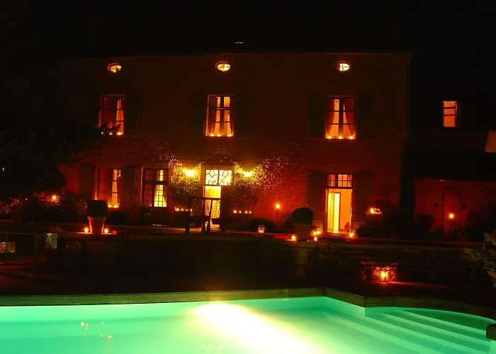 Les Orangeries Lussac-les-Chateaux