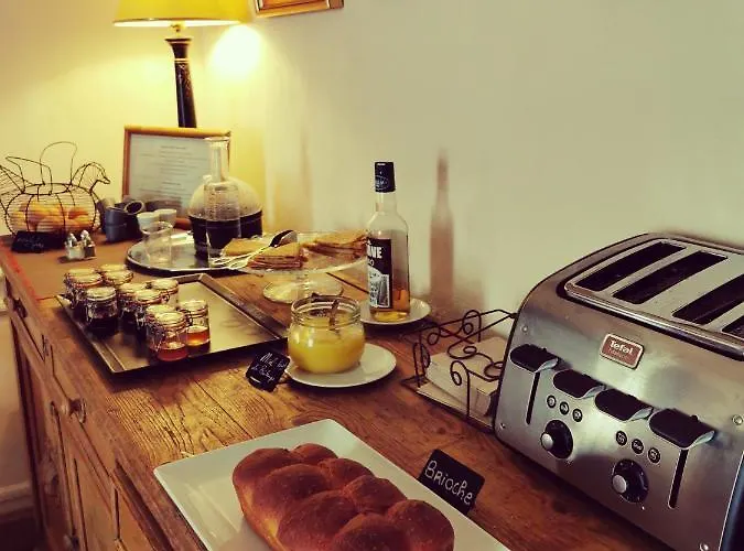 Hotel Les Orangeries Lussac-les-Chateaux