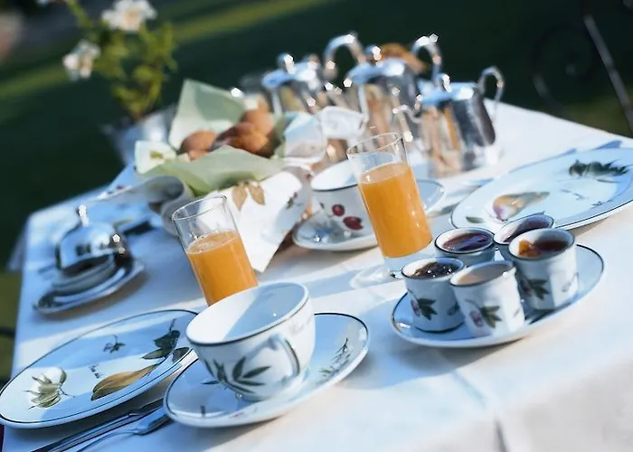 Les Orangeries Lussac-les-Châteaux